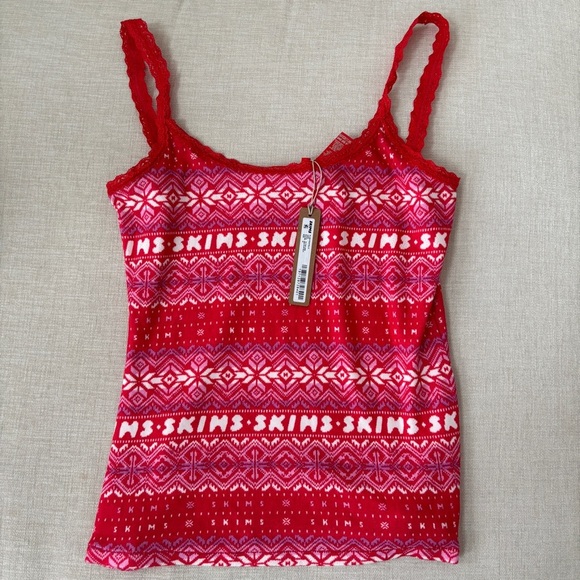 SKIMS Plush Pointelle Tank Fair Isle Red Tank Top Size M Medium New NWT - Picture 2 of 3